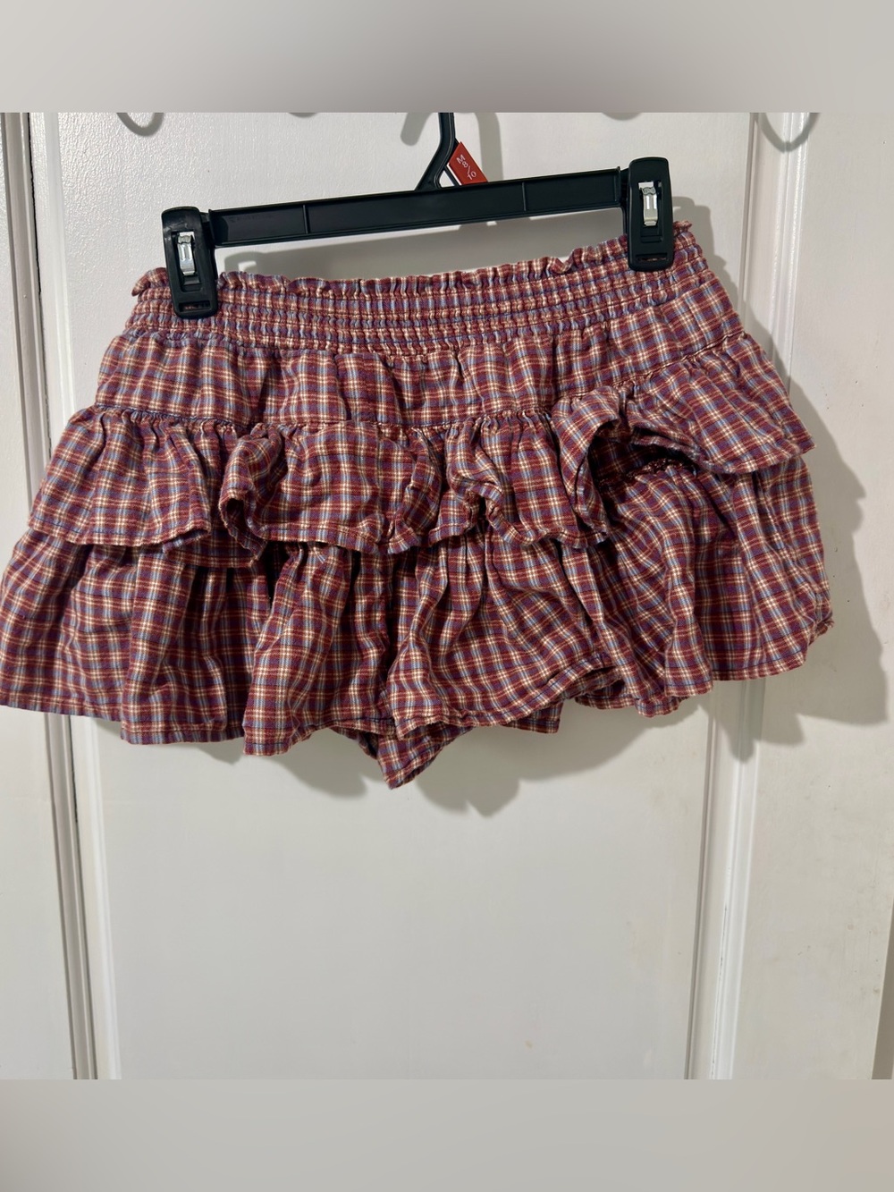 NO BOUNDARIES Y2K PLAID RUFFLE TIERED MINI SKORT